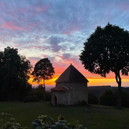 مبيت وإفطار Saint-Victor-Montvianeix Domaine De Montvianeix المظهر الخارجي الصورة